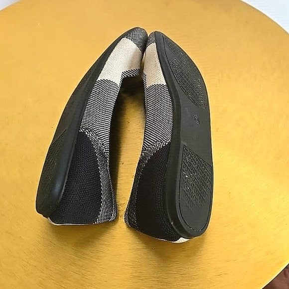 Rothy's The Flat Round Toe Black And Cream Plaid Retired Pattern Size 8 🛍 🌴 - Picture 8 of 11